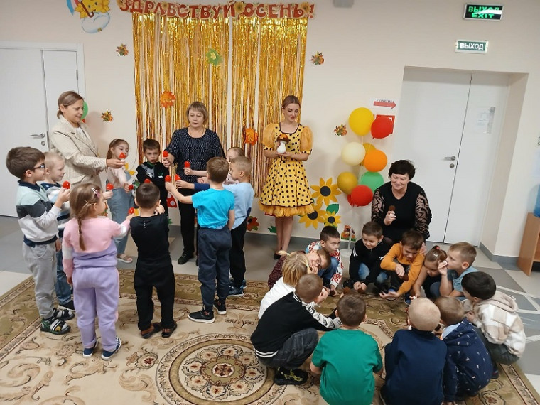 Праздник "Царица погода".